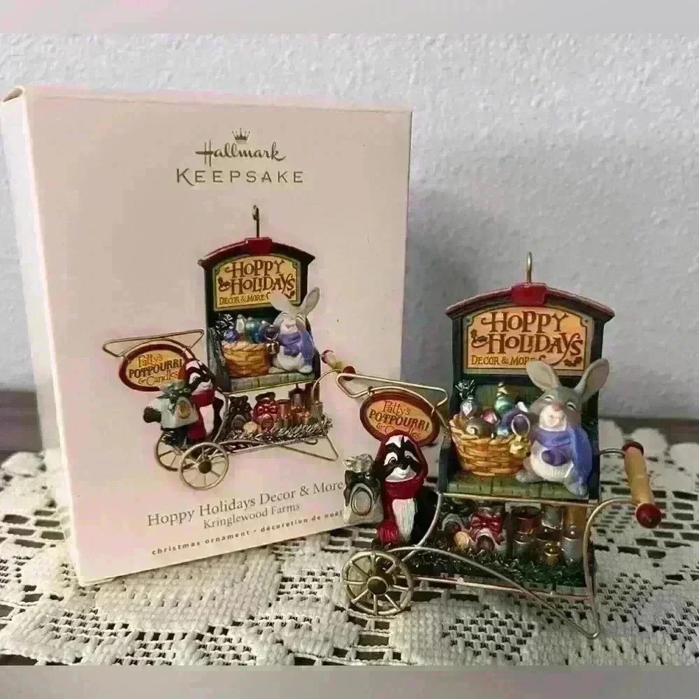 Hallmark Keepsake 2007 "Hoppy Holidays"‎ Kringlewood Farms Christmas Ornament